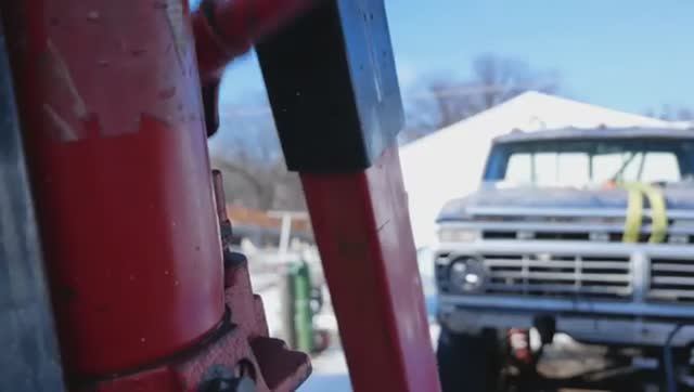 Winter Beater F150 Build  -Видео от SimonFordman