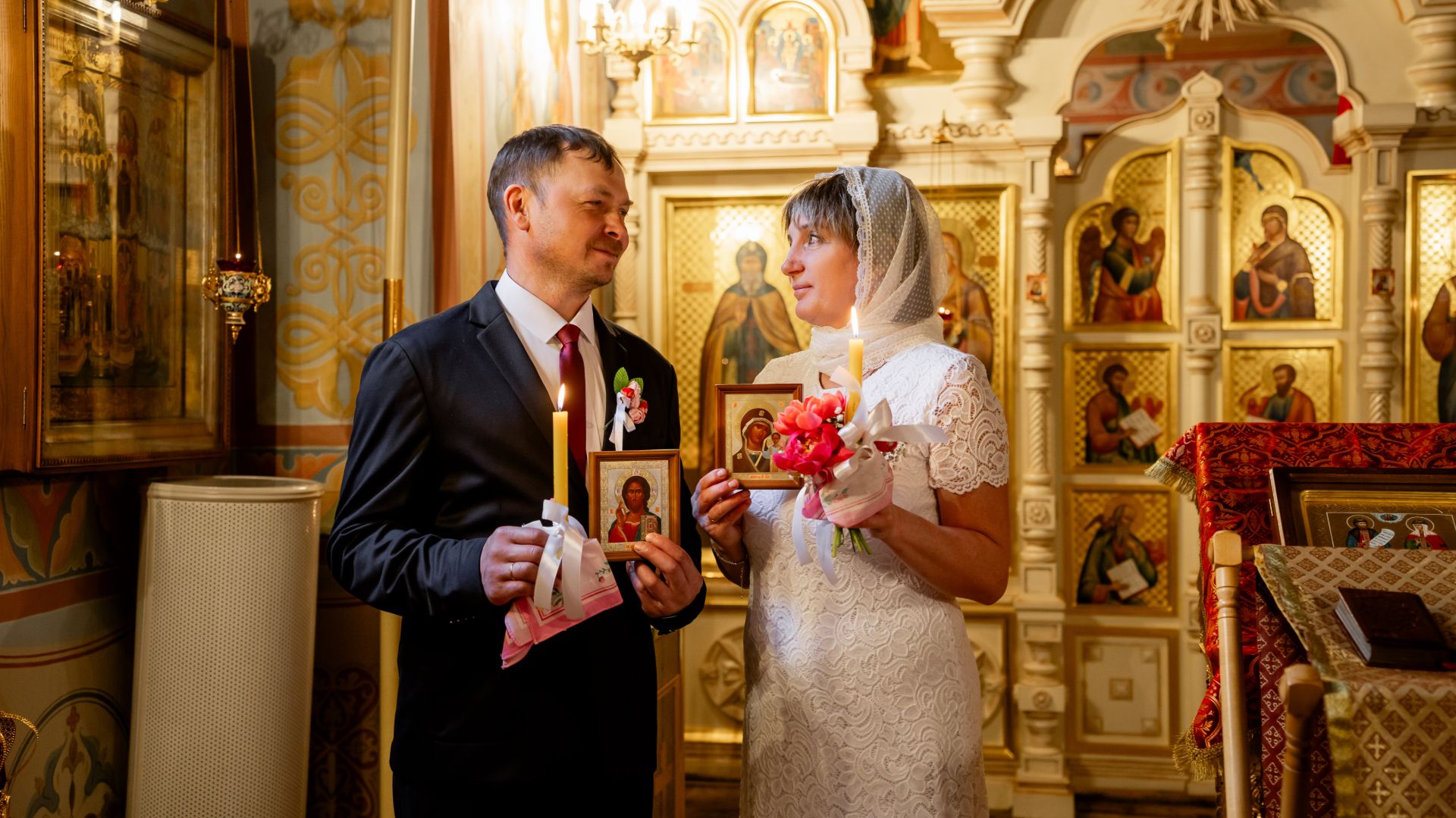 Венчание в храме святых благоверных князей Петра и Февронии