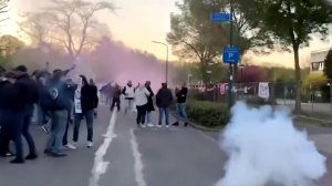 В Нидерландах начались массовые беспорядки из-за мигрантов.