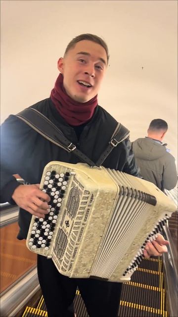 позвал – сколько раз он обернулся #баянистаюша #баянист