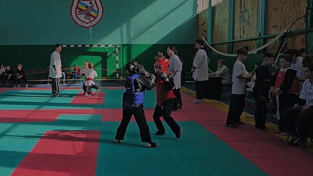 Максим поединок