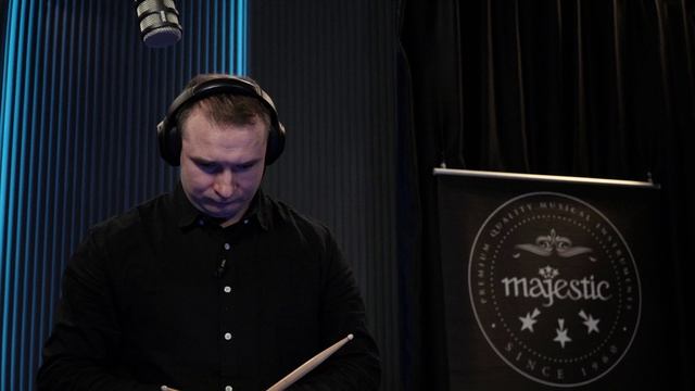 Павел Степанов  фрагмент исполнения на ударных