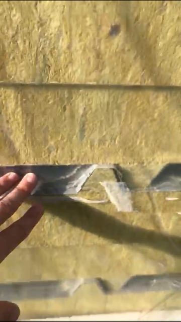 Разгрузка кровельных панелей (минвата) — как это выглядит