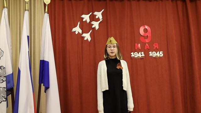 Крафт Анна - Р. Казакова На фотографии в газете