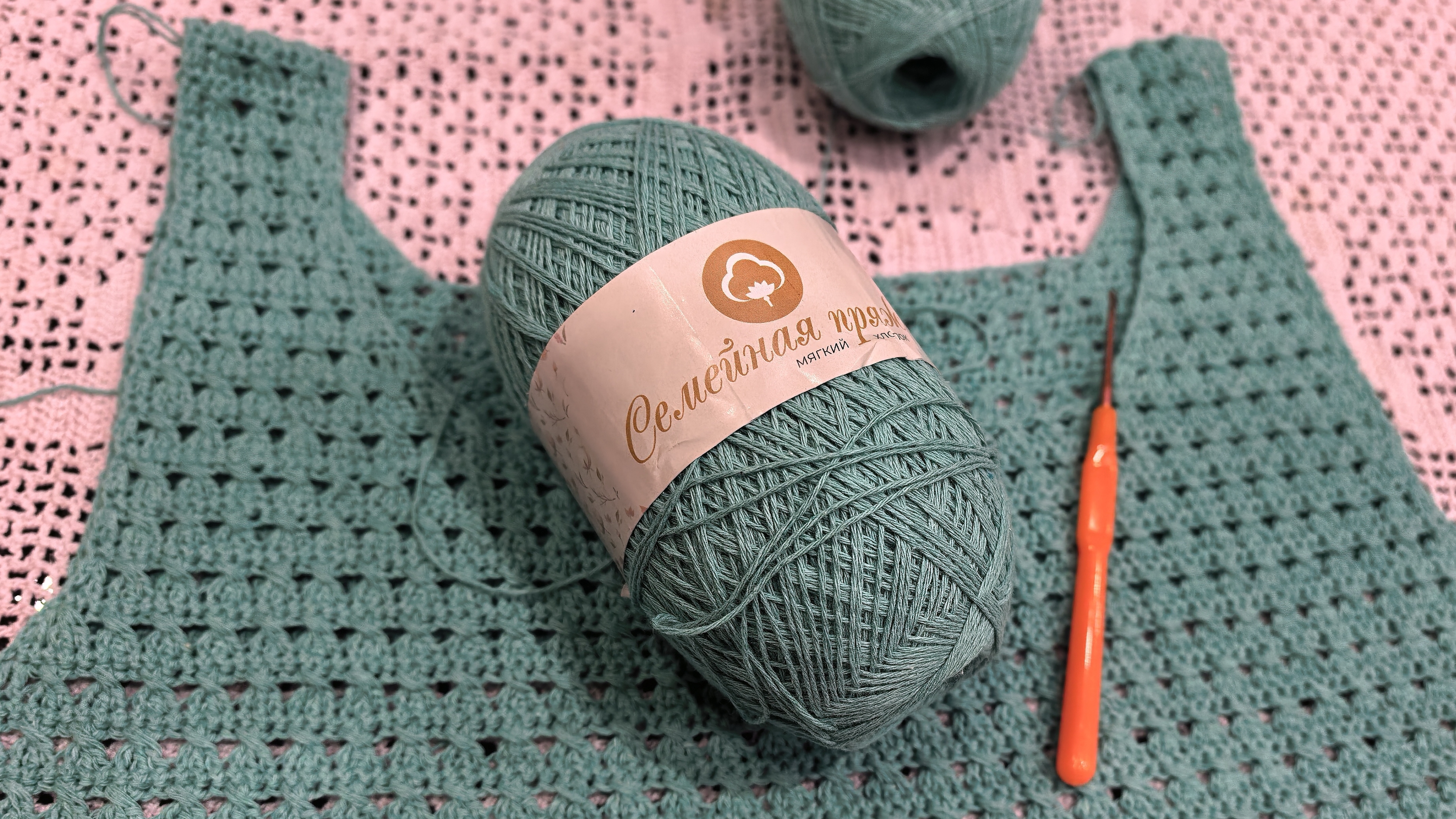 что-то интересное 🍿  Проект нравится,пряжа не очень 🫠🫠🫠