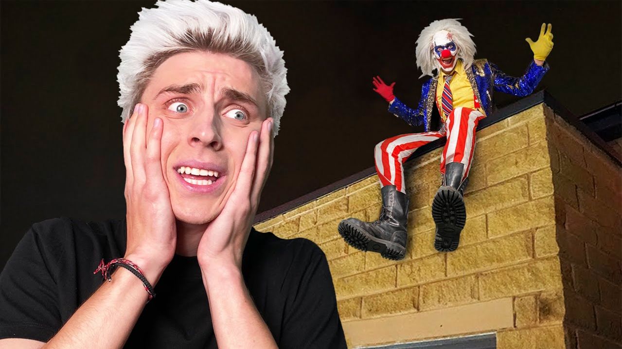 Прятки В Доме СТРАШНОГО КЛОУНА !   А4