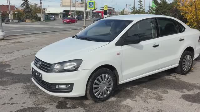 Автомобиль Volkswagen Polo в автосалоне Аврора в Симферополе (1023)