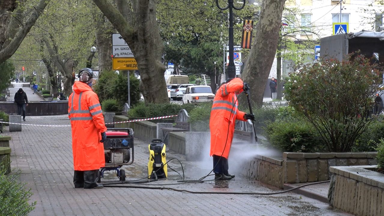 Город Туапсе приступил к масштабной уборке территорий после пожара на морском терминале