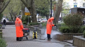 Город Туапсе приступил к масштабной уборке территорий после пожара на морском терминале