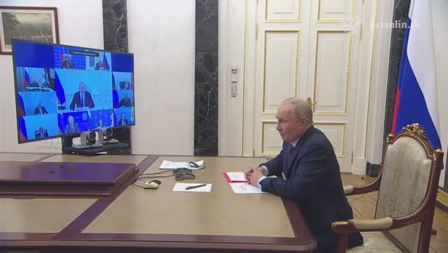 Президент провёл оперативное совещание с членами Совета Безопасности, Кремль, 24 апреля 2026 года