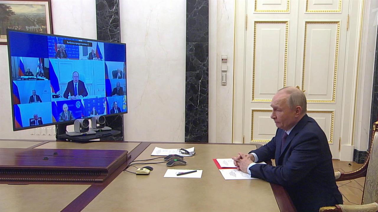 Владимир Путин обсудил с членами Совбеза РФ меры по борьбе с преступностью