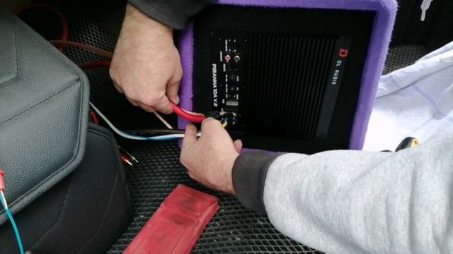 Активный сабвуфер от компании DL Audio Piranha 10 A