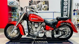 Yamaha XV1600 Road Star