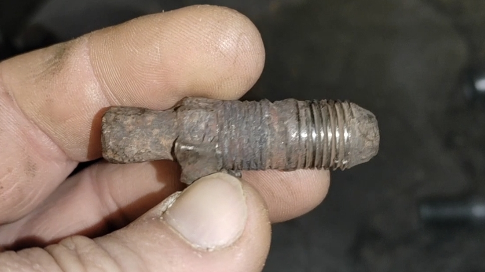 Замена гофры глушителя на Hyundai Elantra Hd