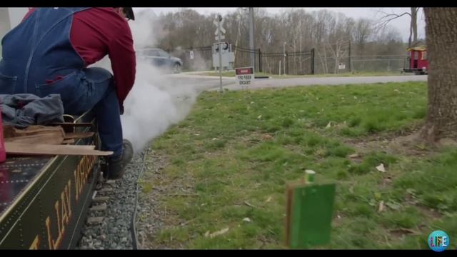 Полноценная рабочая модель паровоза