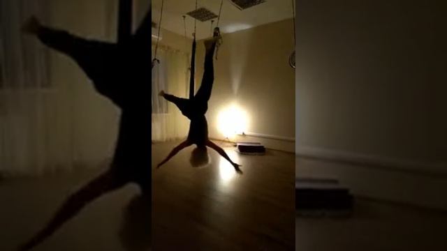 Воздушная йога для крепкого сна!