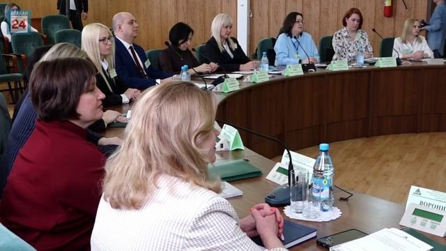 Экономика и финансы: муниципалы Сибири и Дальнего Востока представляют в Абакане свой передовой опыт