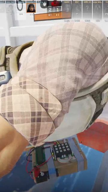 Спрятал бомбу своим телом