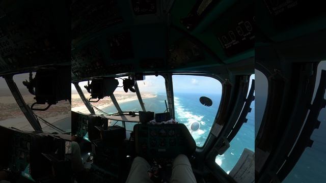 Полет на Ми-8 глазами пилота под бодрый трек.