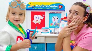 АЛИСА | Алиса играет в доктора и помогает всем