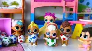 А МАЛЬЧИКИ, СЪЕЛИ МЯЧИКИ⚽🏀🏐 ПУПСИКИ в детском садике! Куклы ЛОЛ сюрприз мультики