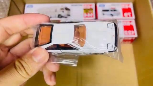 Распаковка машинок. Мультики для малышей. Мультики для детей.