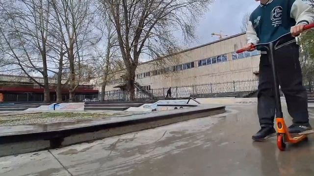 катаю в Симфeрополе в скейт парке Таблетка