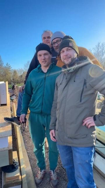 Как цифра 1 миллион связана с ними?? Что думаете? Пишите ваши варианты - в комментариях