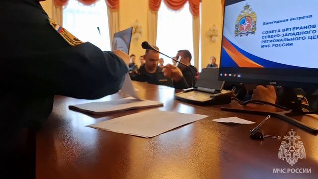 Петербургские спасатели присоединились ко всероссийскому «Диктанту Победы»