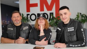 "Первогодники - вступайте в чепту, станете частью семьи", - считают участники мотоклуба "Чёрные ...