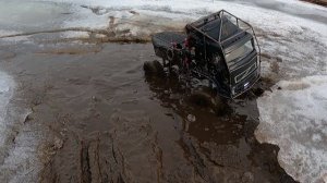 Копейка 4х4 и грузовик volvo на бездорожье