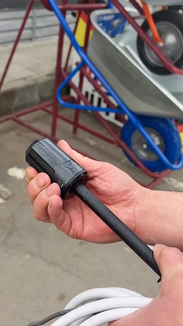 А у нас новинка. Аккумуляторная мойка.  HUTTER W-20Li