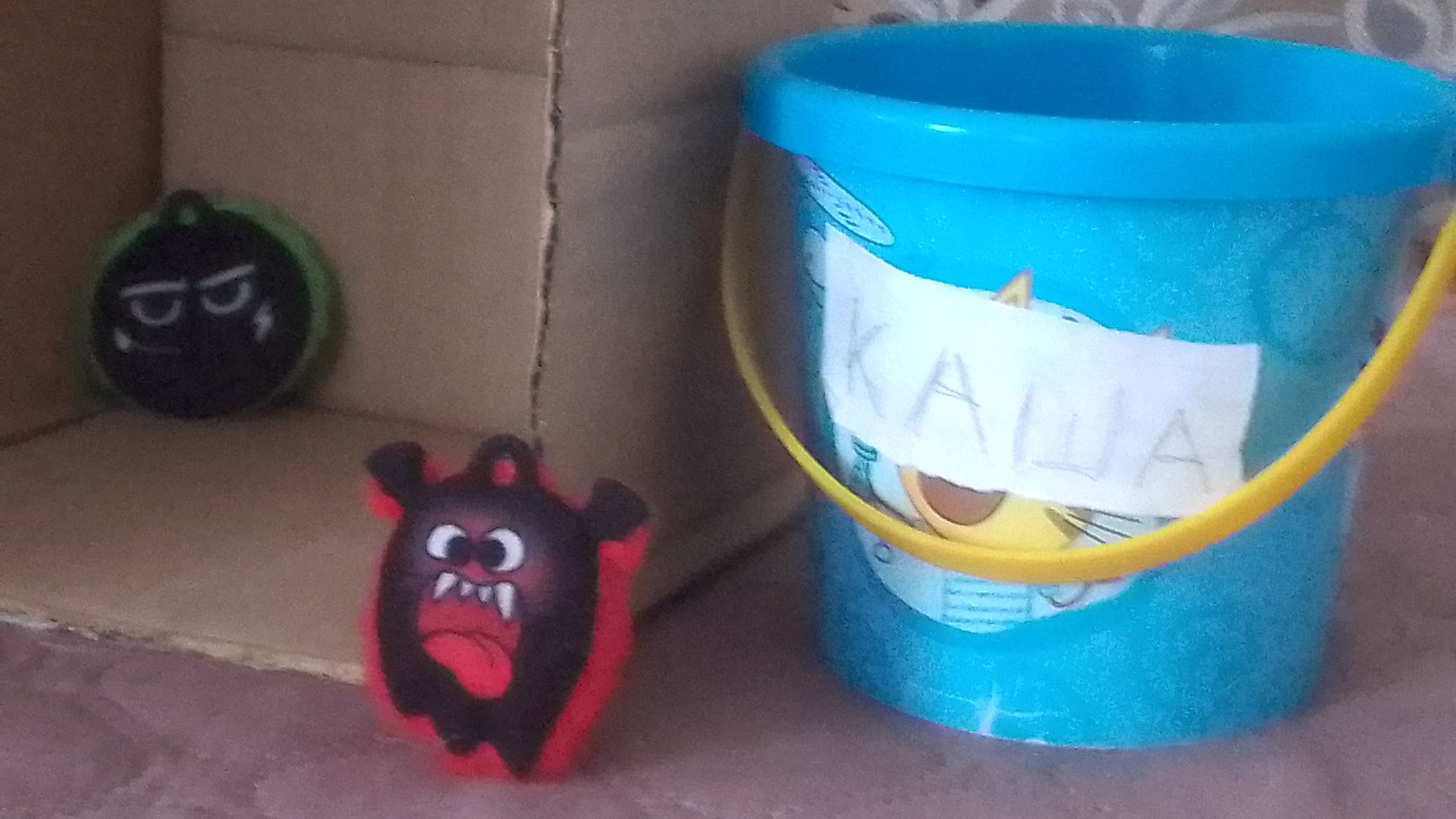 Открываю холодильник 