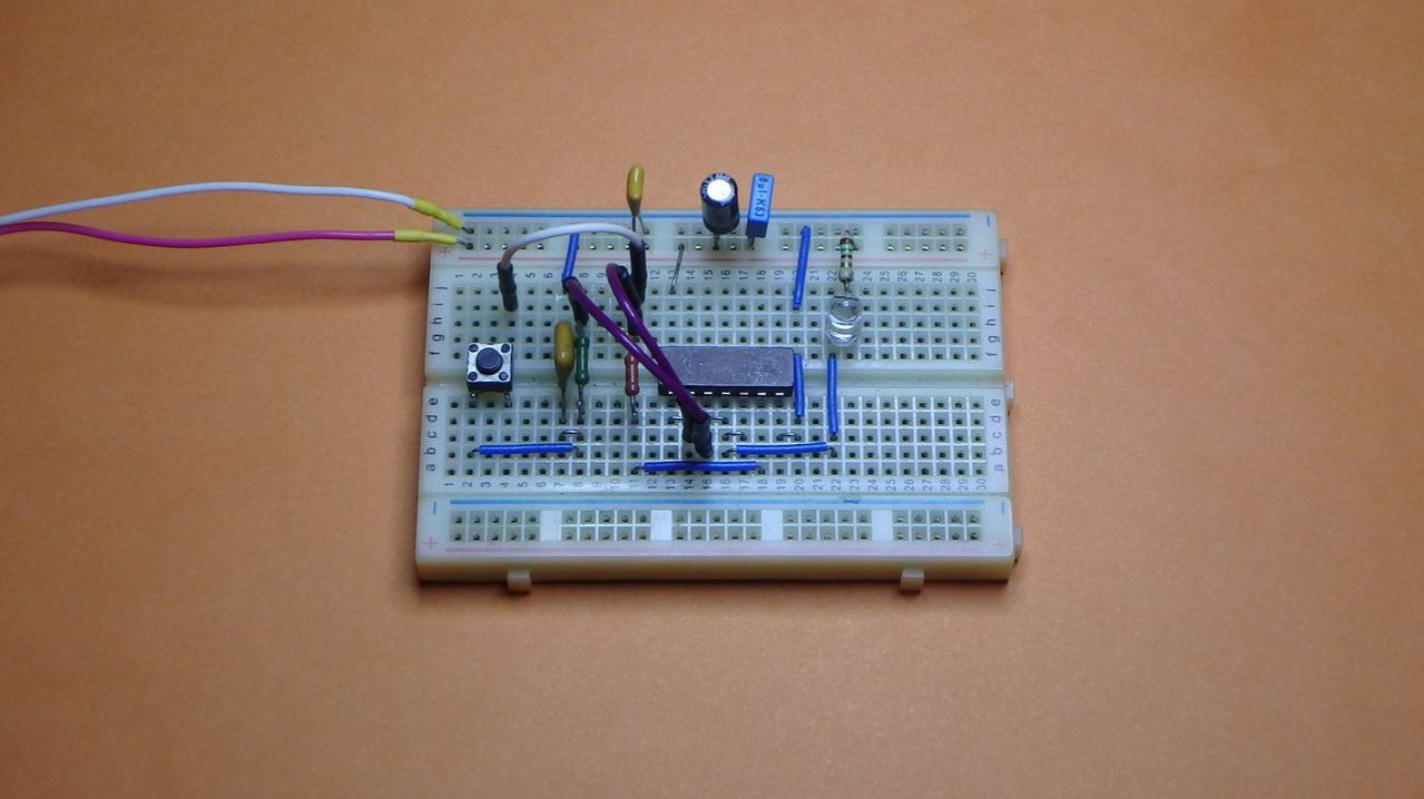 Выключатель на микросхеме К155ЛА3.