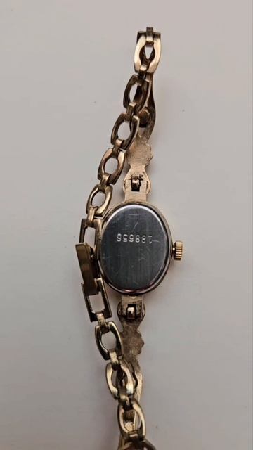 Редкие винтажные часы