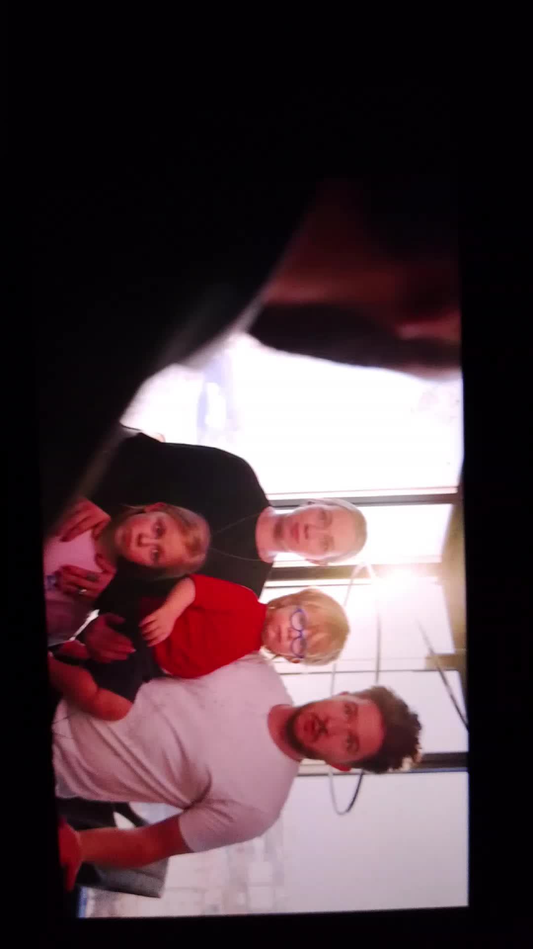 квартира с бабушкой