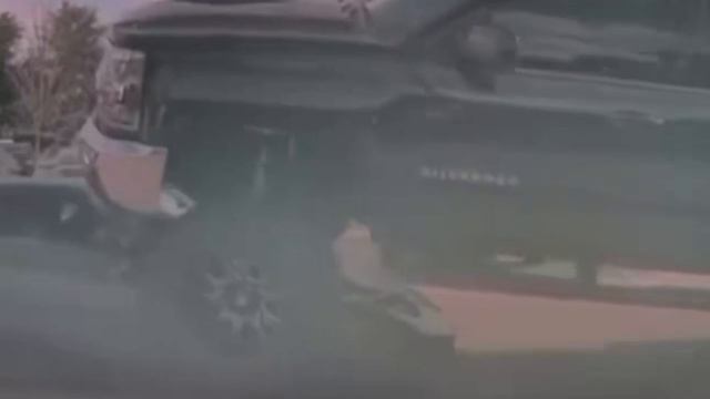 Внедорожник раздавил Lamborghini