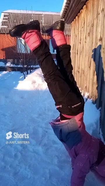 Ютуб моих девчёнок/ 3 года назад..