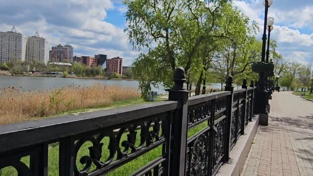 ДОНЕЦК ВЕСНА НАБЕРЕЖНАЯ И РЕМОНТ МОСТА