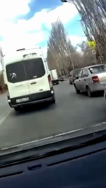 Использует ЗАЗ Шансе для авто подставы