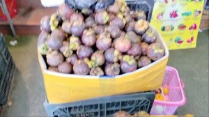 Фрукты в Нячанге-виноград,карамбола,мангостины,рамбутаны и питтахайя!