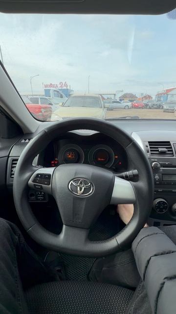 2011 Toyota Corolla запуск