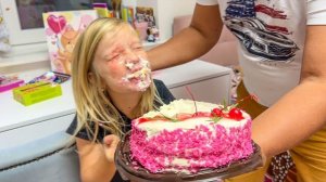 СОФУНЬЯ ШАЛУНЬЯ - ТОРТ В ЛИЦО ОТ БРАТА.