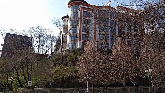 Кисловодск. ул.Вокзальная(Шаляпина). апрель-2026 г.