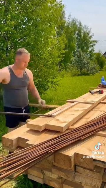 Создаем основу для фундамента