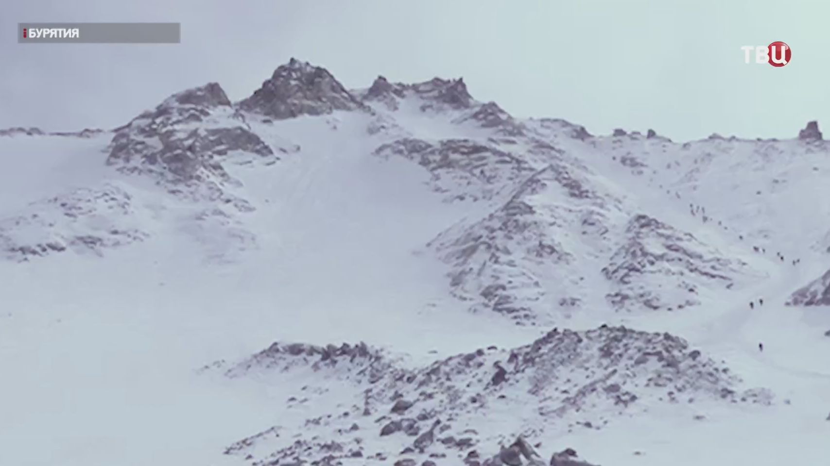 В Бурятии ищут попавших под лавину туристов