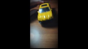 Эдит с машинками)