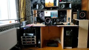 DL Audio Gryphon Lite 165 Home Speakers - Слушаю на разных треках