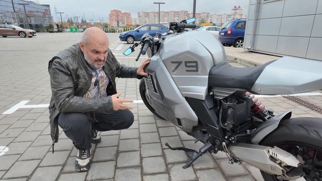 BMW + Tesla = киберпанк. Кафешник от Falco Design