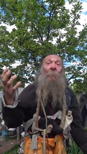 Дед с длинной бородой говорит не п*здим закрываем рот  #мем #мемы #нарезкимемов #прикол #приколы